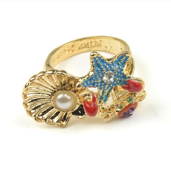 Jewelry - Beachside Ring